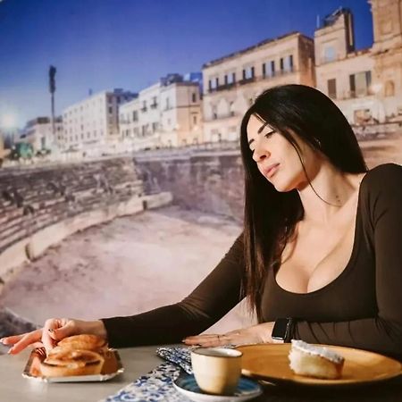 "Il Vecchio Salone" Appartamento In Pieno Centro Con Garage Privato 레체 외부 사진
