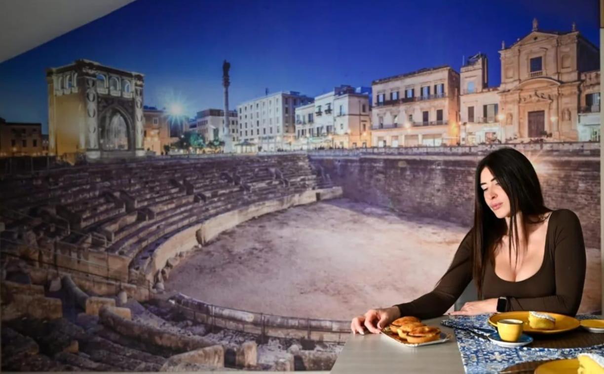 "Il Vecchio Salone" Appartamento In Pieno Centro Con Garage Privato 레체 외부 사진